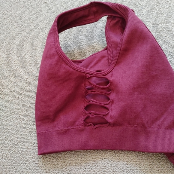 Fabletics Harper maroon slashed ribbed sports bra - Picture 6 of 7